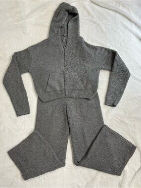 SKIMS Cozy Knit Set Size s/m in the color Smoke